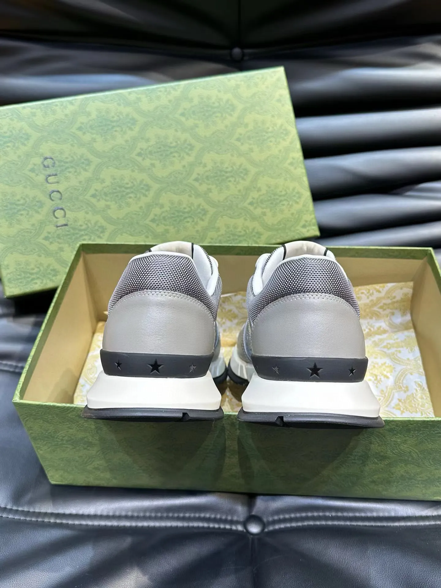 Factory price: 460💰Gucci new men's shoes GUCCI [Lightning] latest shoes are shipped. Original quality, fashionable, made of special materials, sheepskin lining, brand new packaging. The foot feels super comfortable and the workmanship is impeccable. Size: 38-45, Dingyi 45